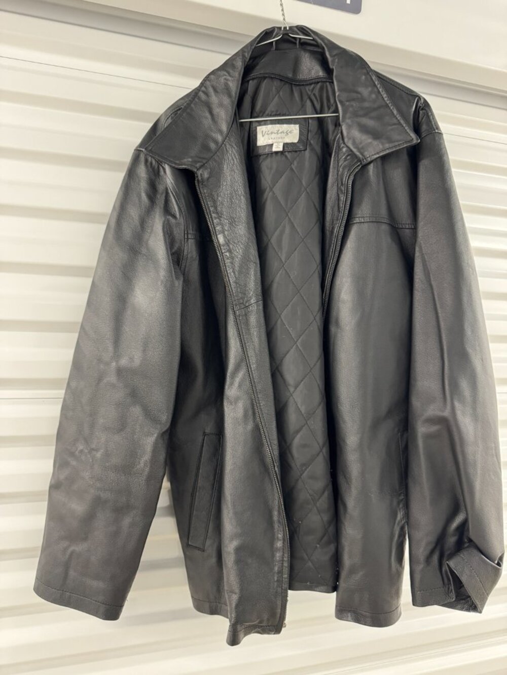 Vintage Leather black jacket in size M
